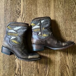 Free Bird 8M Boots
